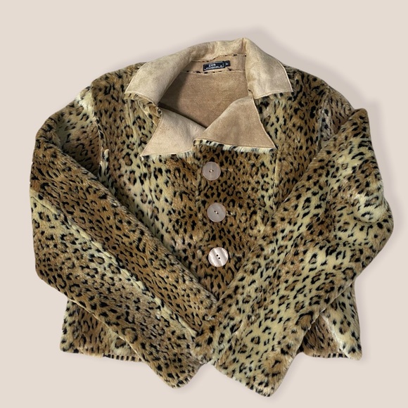 Vintage Jackets & Blazers - Vintage Y2K Lisa International Faux Fur Cheetah Print Jacket size Large